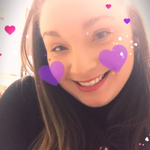 Meet your Posher, Hayley - Picture 6 of 6